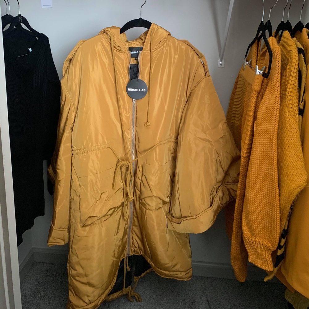 (Not For SALE ) Bell Sleeve Over-Sized Puffer Padded Coat